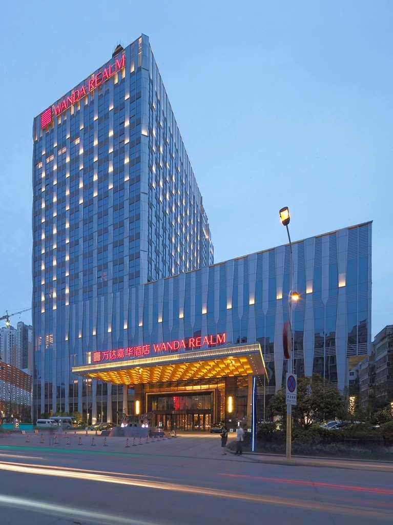 Wanda Realm Huangshi Hotel Exterior photo